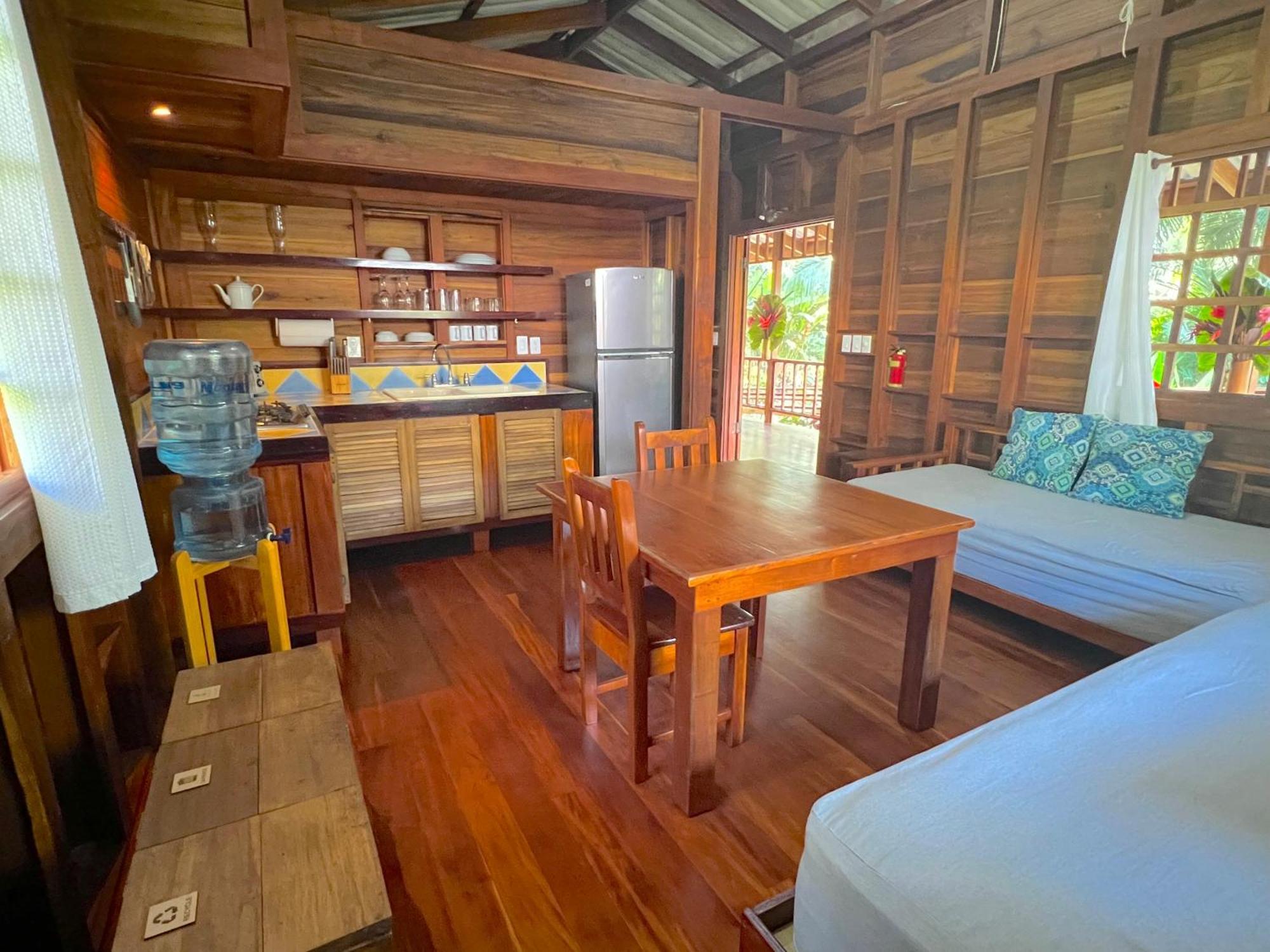 Casa Viva Lodge Puerto Viejo de Talamanca Bagian luar foto
