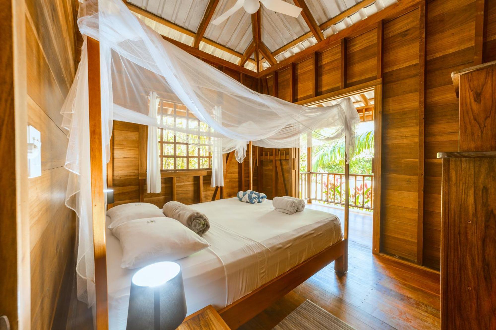 Casa Viva Lodge Puerto Viejo de Talamanca Bagian luar foto